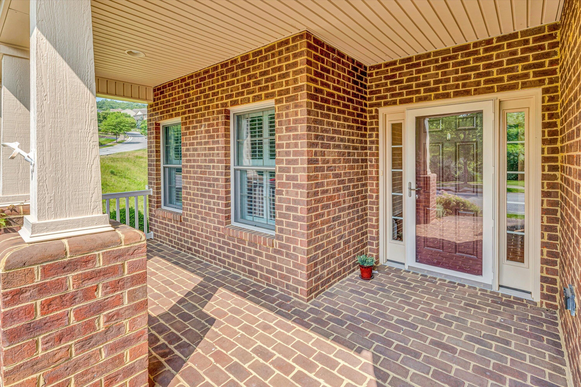 7027 Mountain Spring TRL - Photo 5