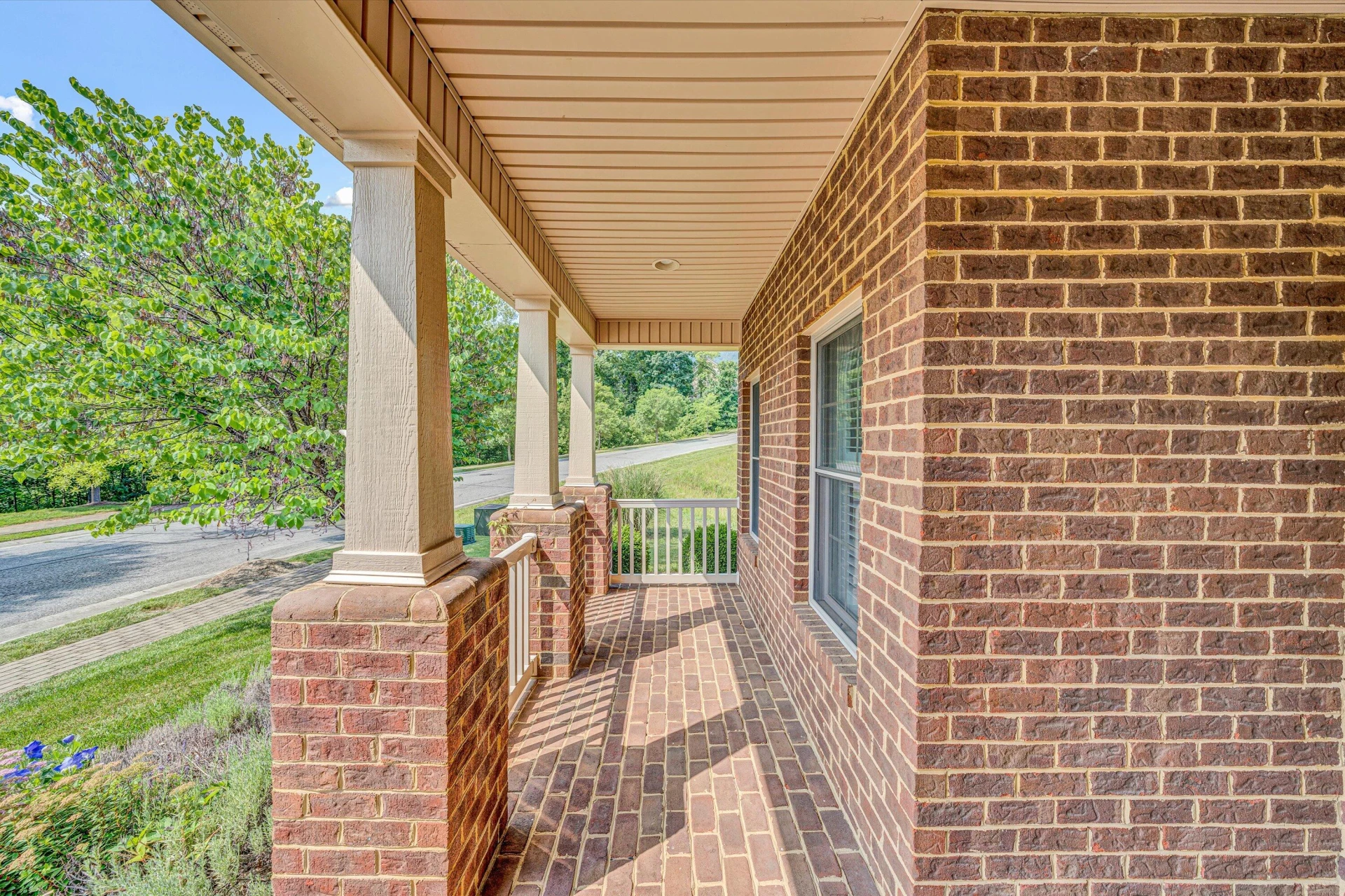 7027 Mountain Spring TRL - Photo 6