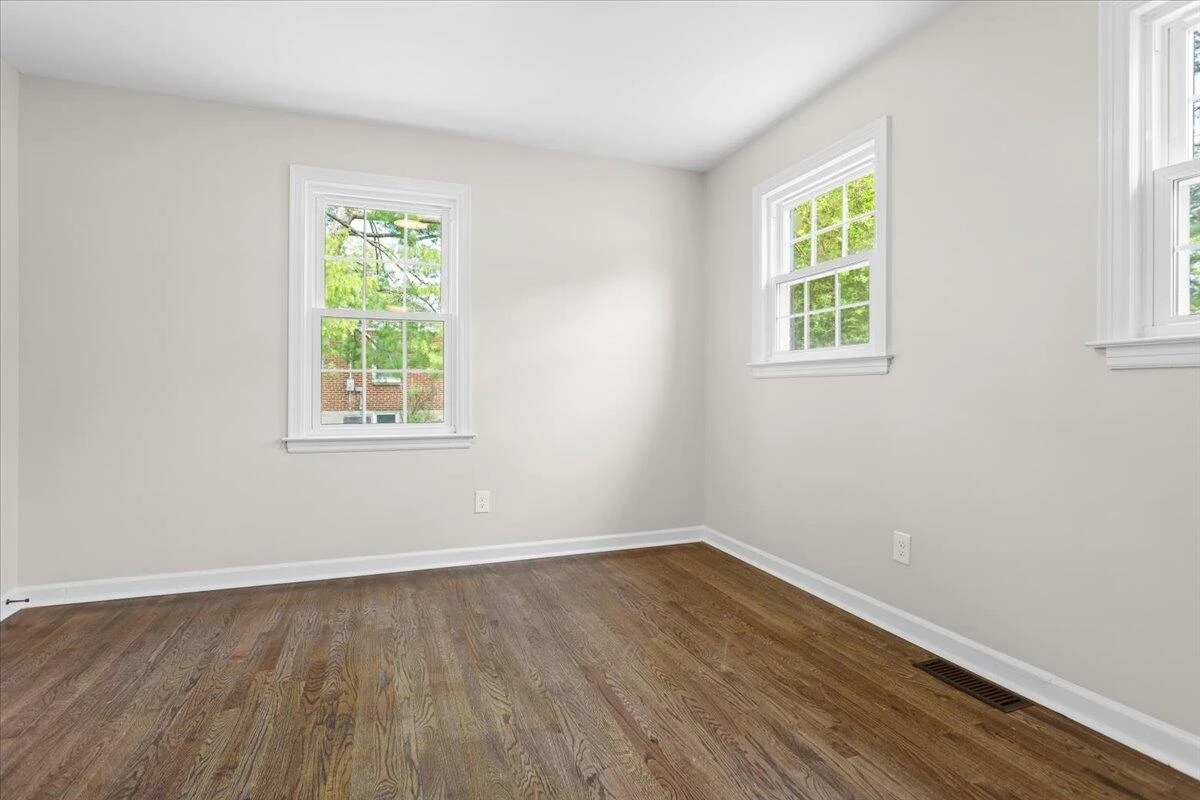 21 Upland DR - Photo 16