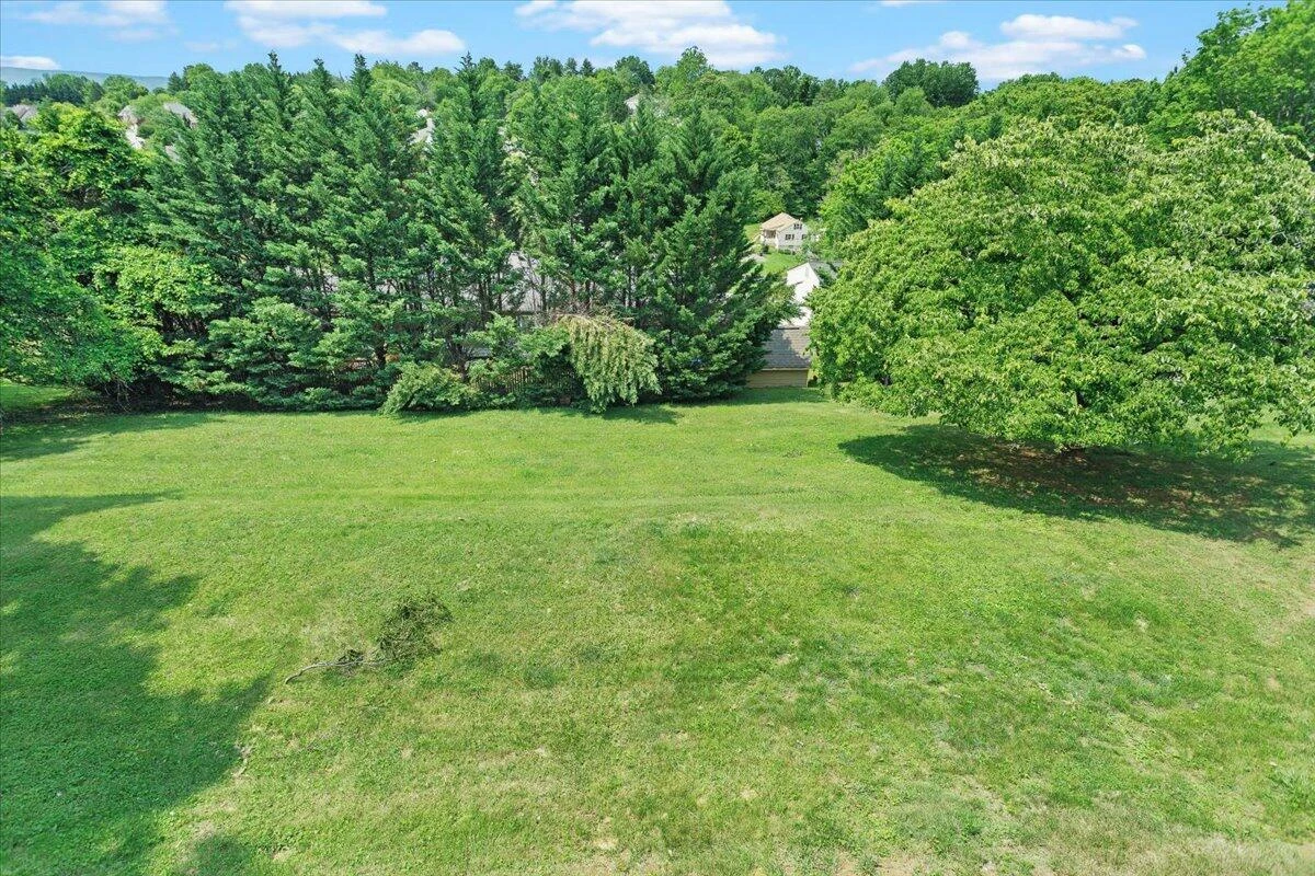 21 Upland DR - Photo 5