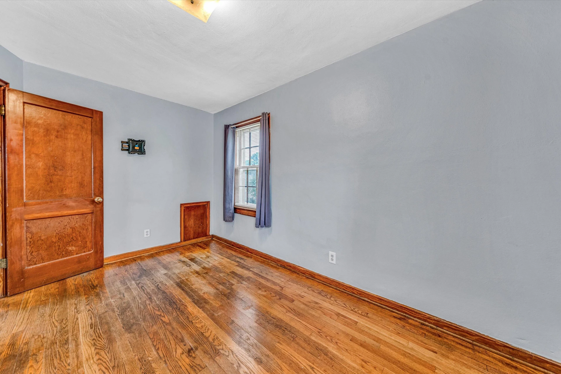 1465 Greenbrier AVE - Photo 10