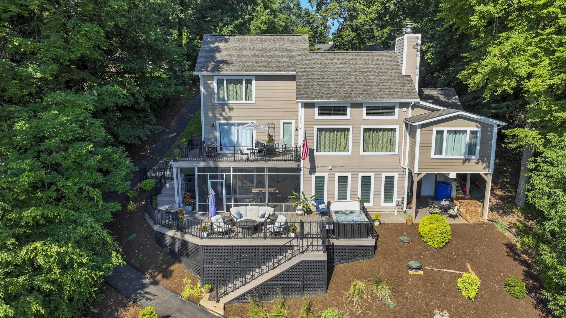 800 Long Island DR - Photo 5