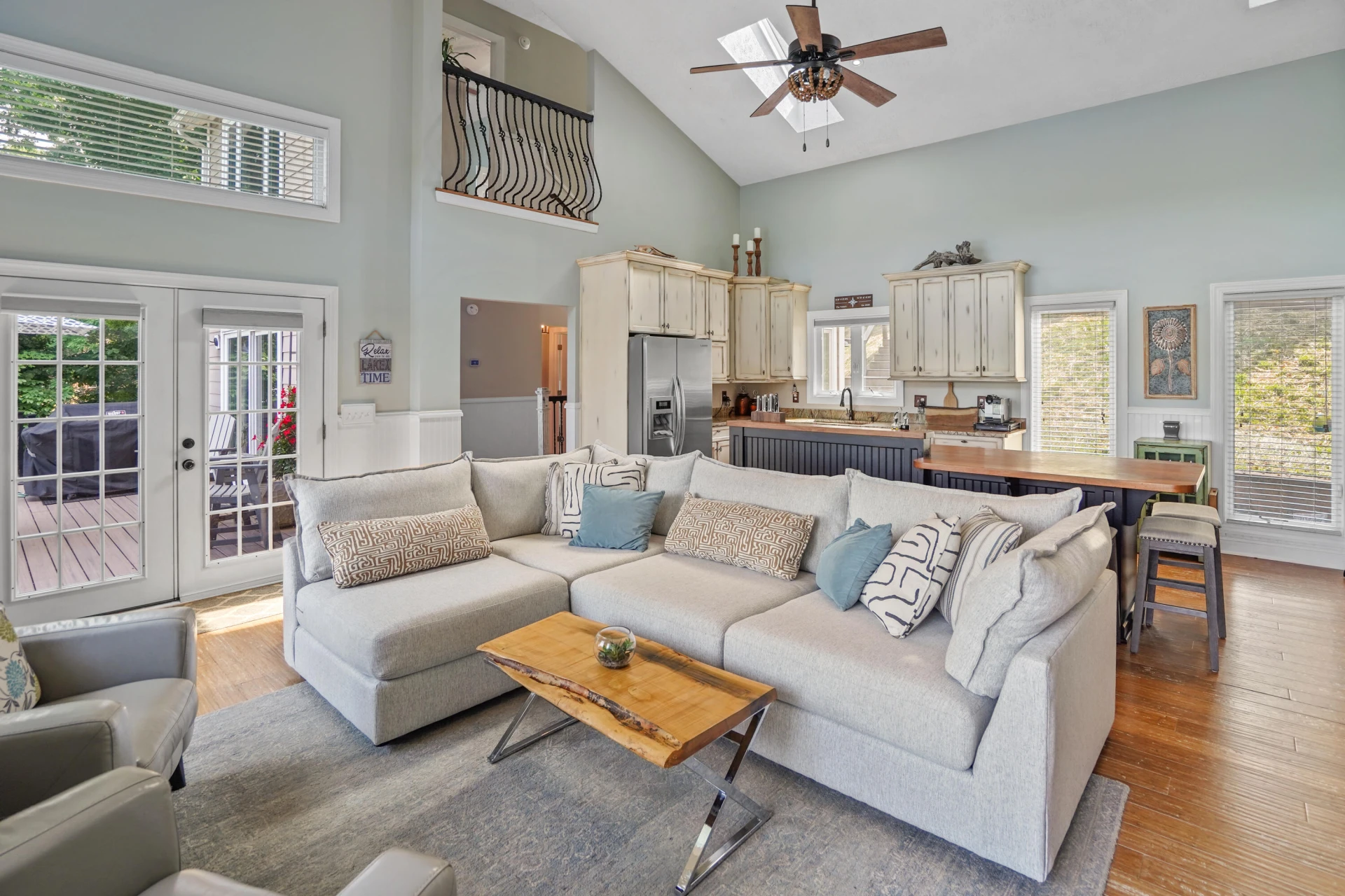 800 Long Island DR - Photo 8