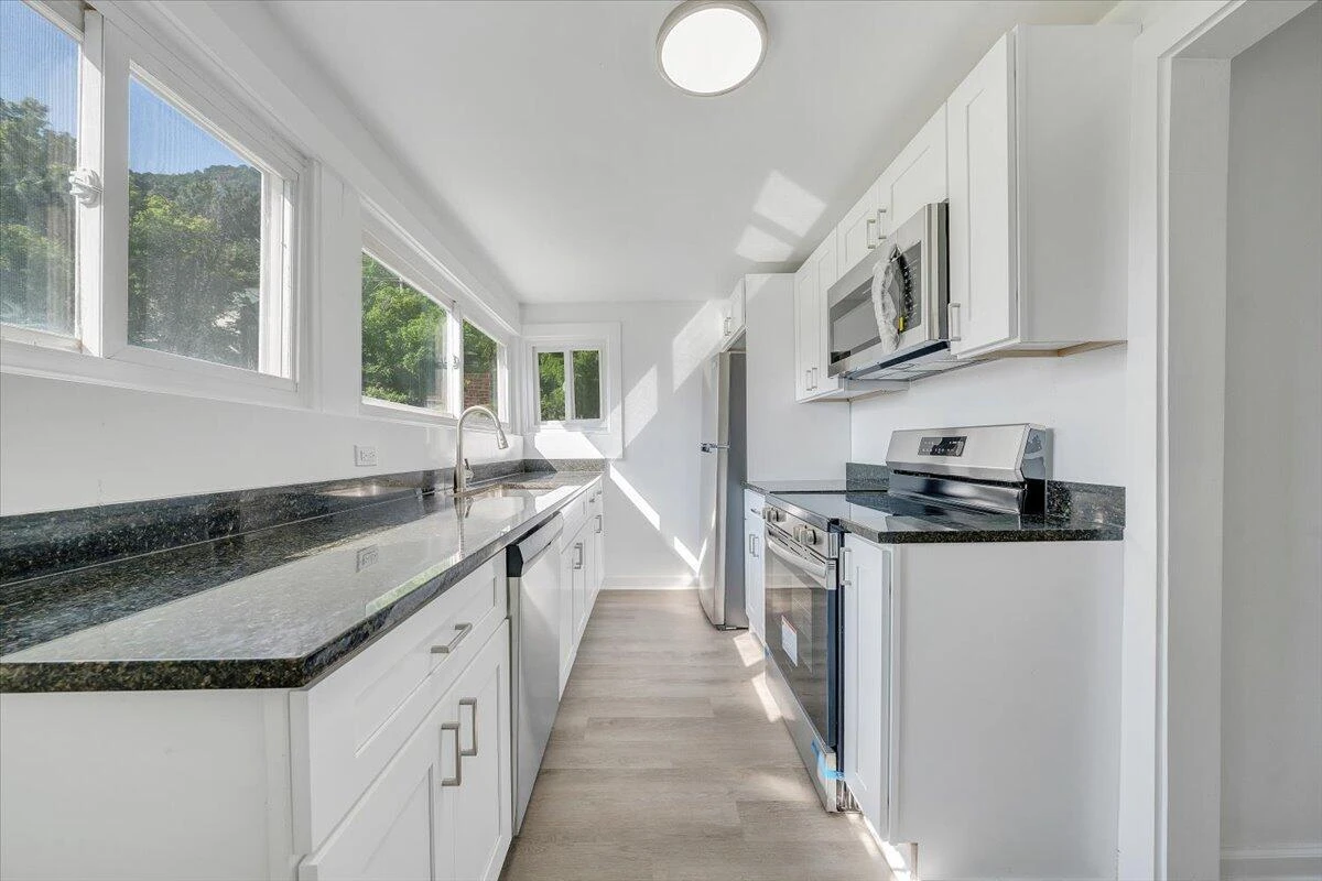 1008 Primrose ST - Photo 23