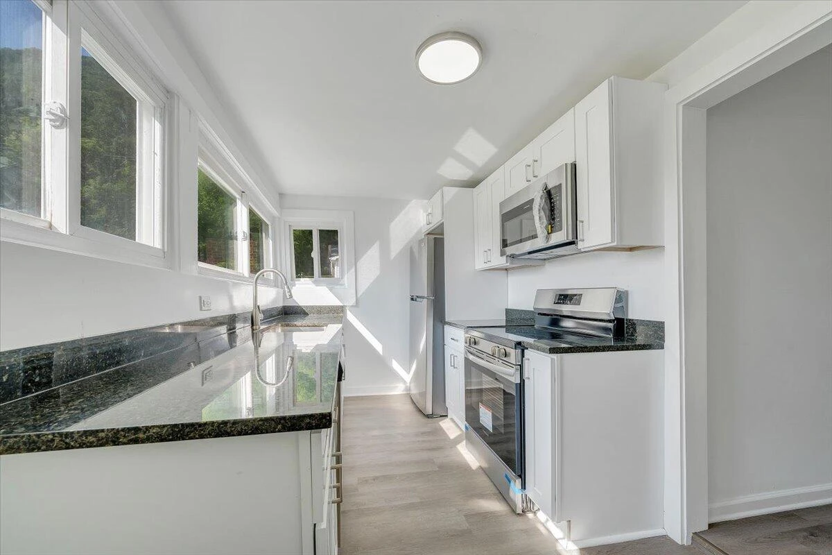 1008 Primrose ST - Photo 25
