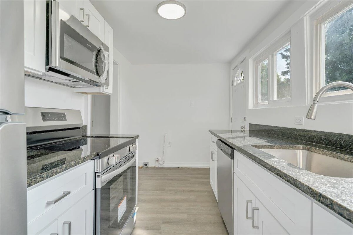 1008 Primrose ST - Photo 26
