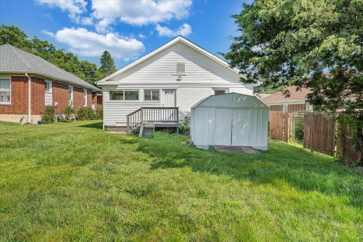 1008 Primrose ST - Photo 29