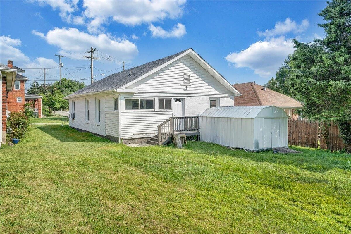 1008 Primrose ST - Photo 31