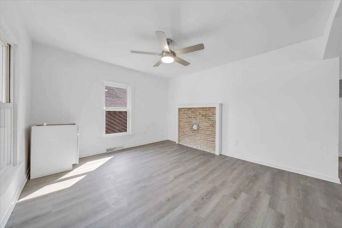 1008 Primrose ST - Photo 4