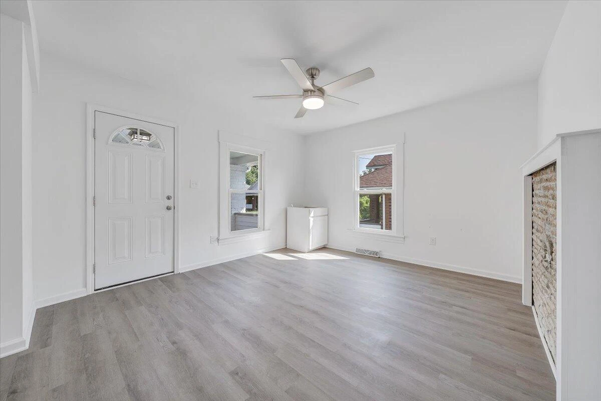 1008 Primrose ST - Photo 5