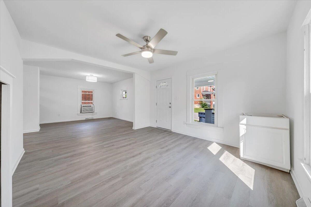 1008 Primrose ST - Photo 6