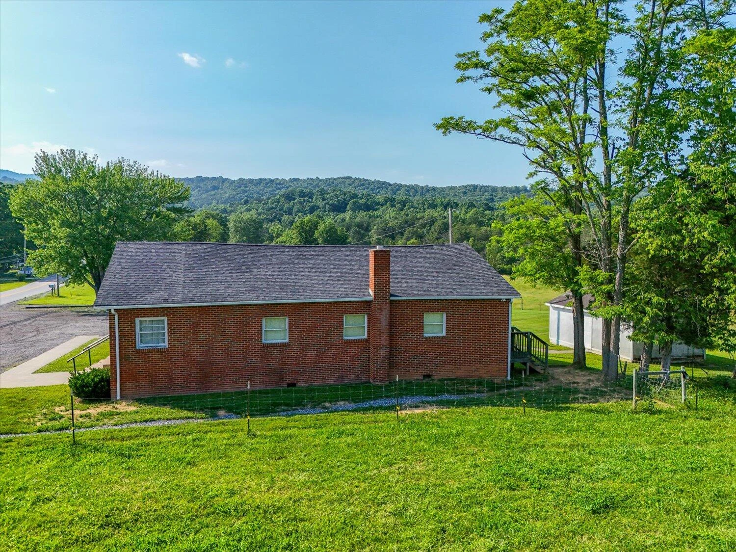 2088 Old Fincastle RD - Photo 39