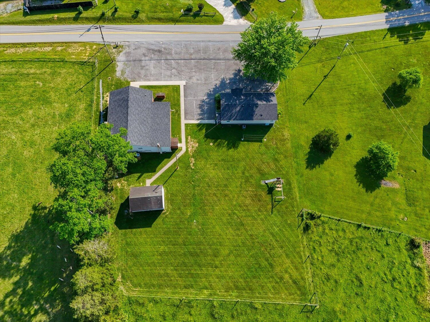 2088 Old Fincastle RD - Photo 43