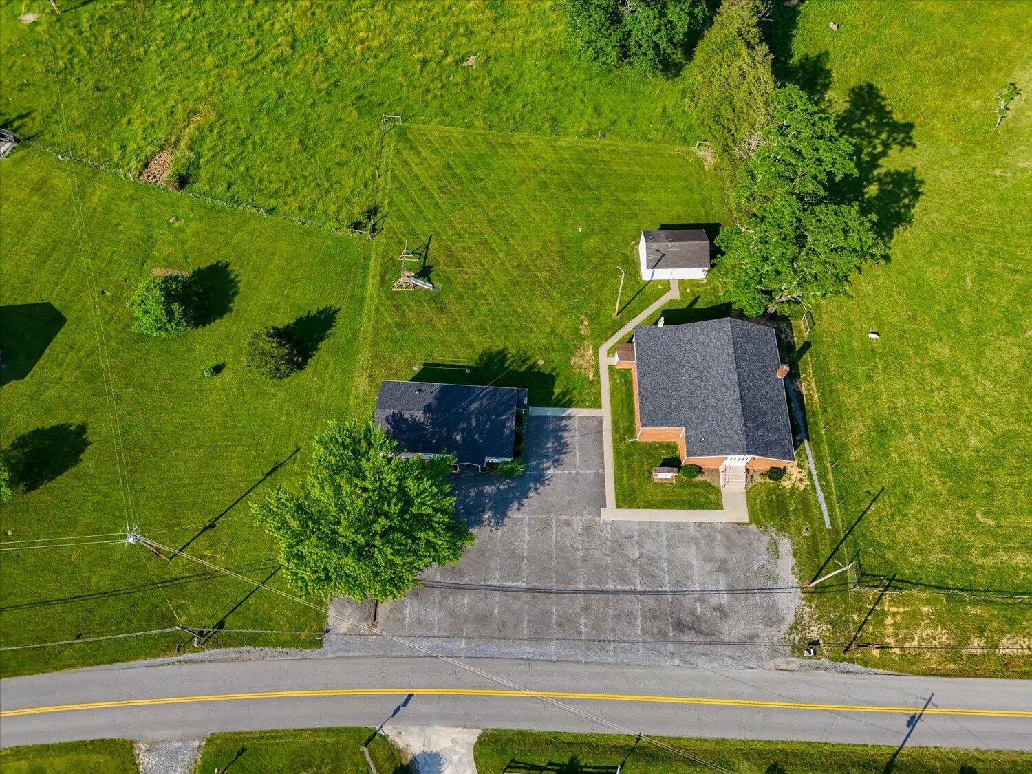 2088 Old Fincastle RD - Photo 45