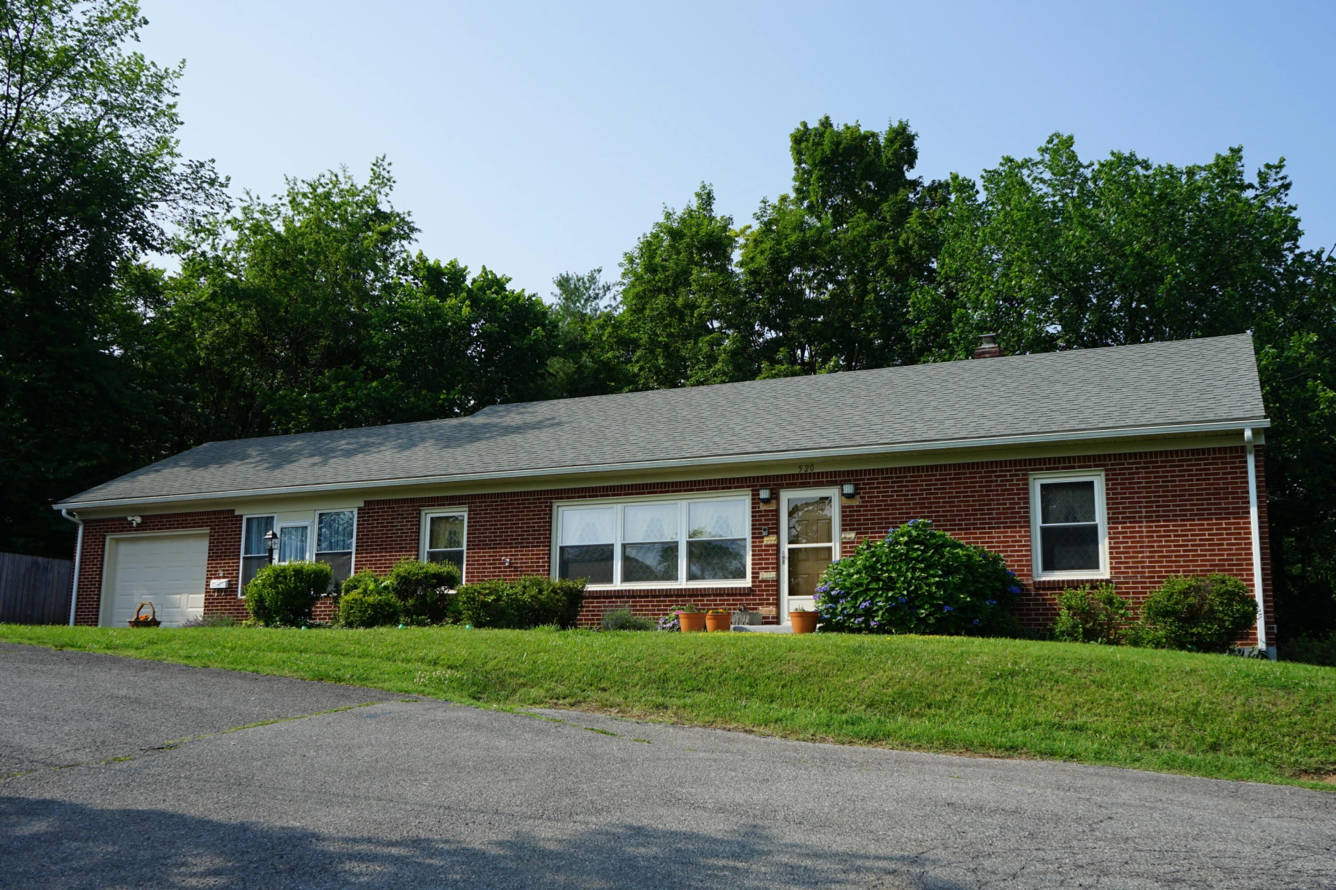 520 Poplar ST
