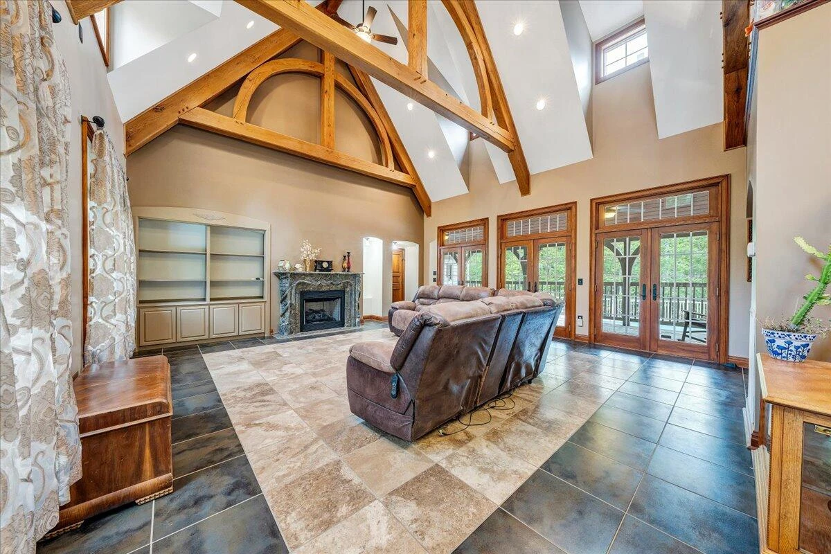 223 Moonriver LN - Photo 10