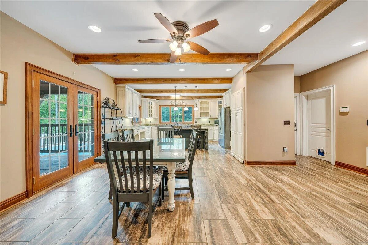 223 Moonriver LN - Photo 17