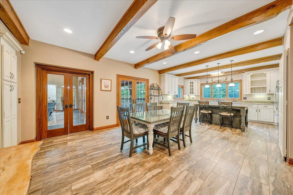 223 Moonriver LN - Photo 18