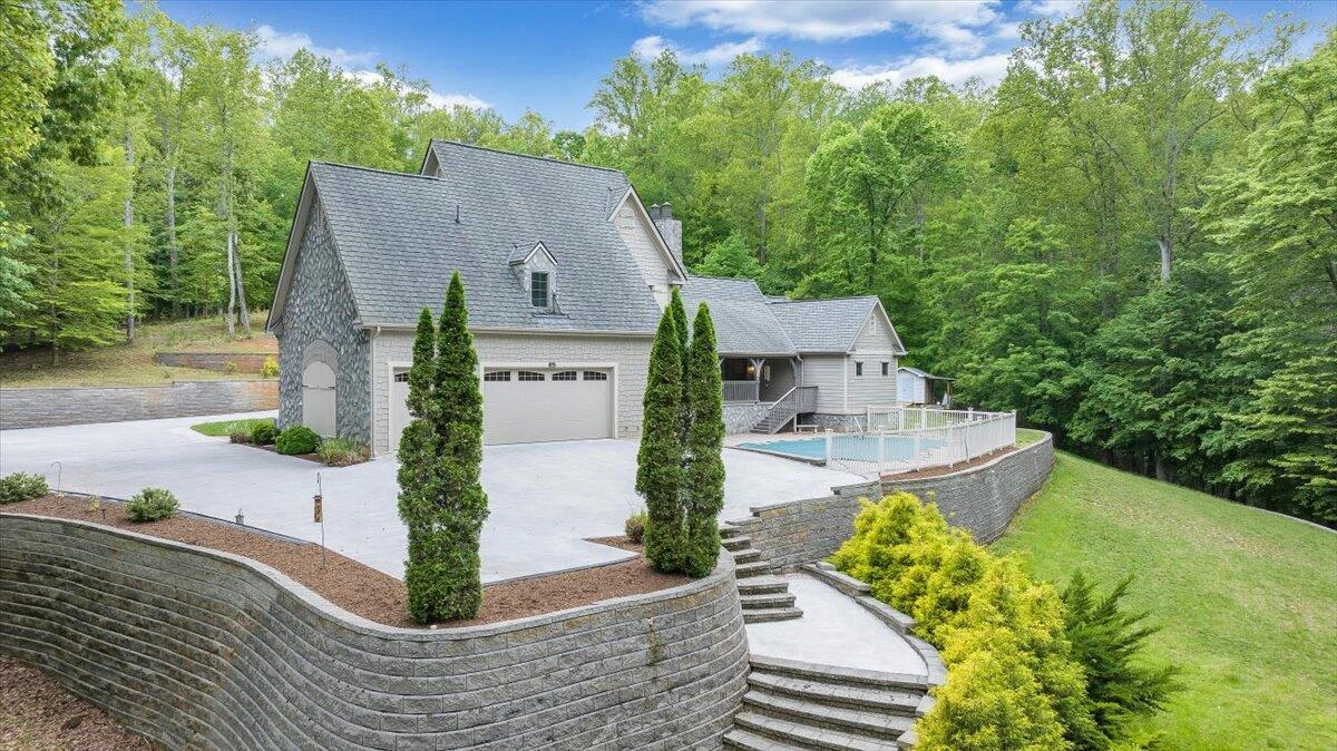 223 Moonriver LN - Photo 60