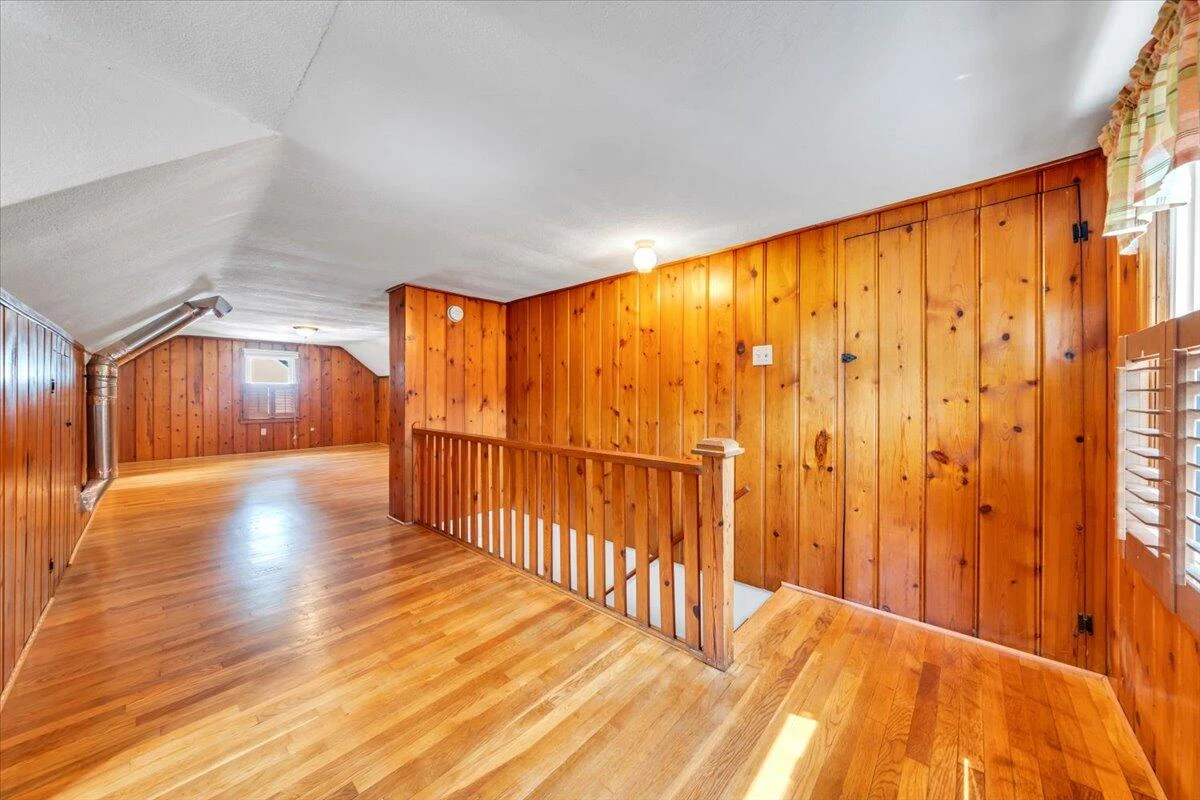 2728 Lansing DR - Photo 18