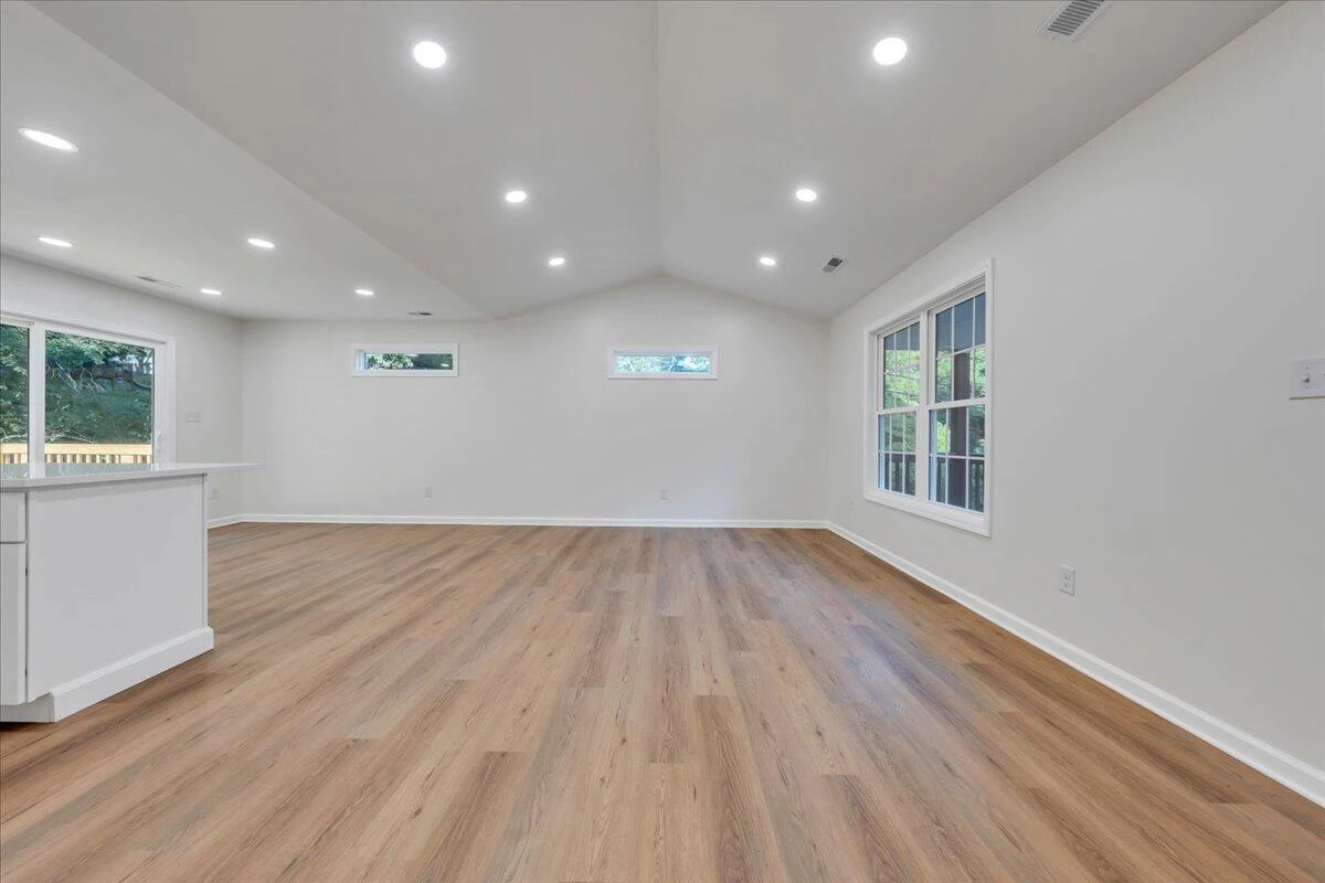 3713 Pinevale RD - Photo 13