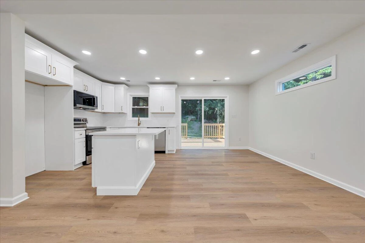 3713 Pinevale RD - Photo 14