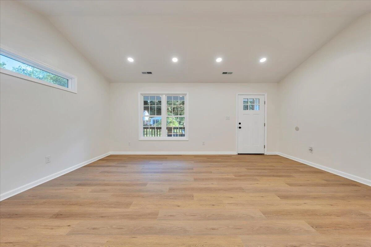 3713 Pinevale RD - Photo 16