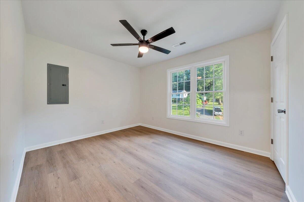 3713 Pinevale RD - Photo 23