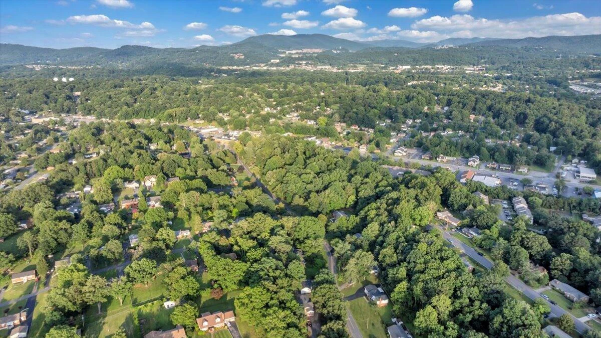 3713 Pinevale RD - Photo 43