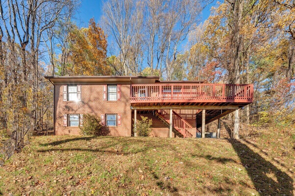 590 Rolling Hill DR