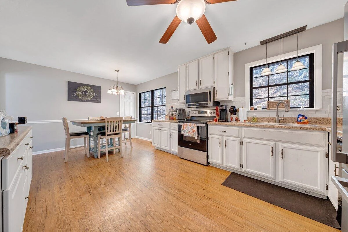 590 Rolling Hill DR - Photo 10