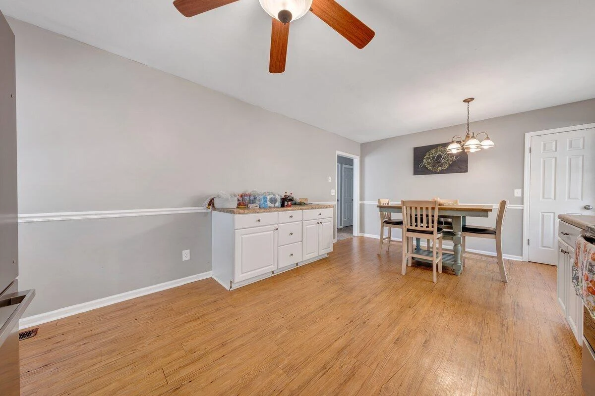 590 Rolling Hill DR - Photo 11