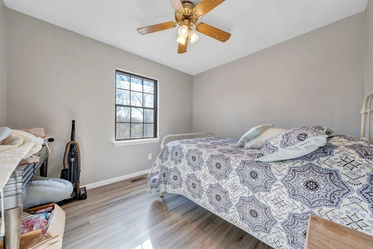 590 Rolling Hill DR - Photo 15