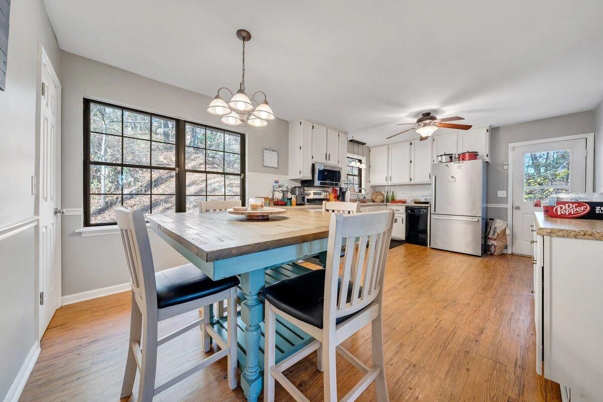 590 Rolling Hill DR - Photo 6