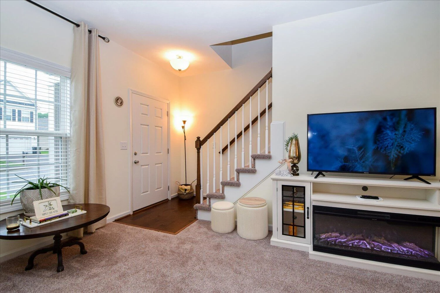 8322 Leighburn DR - Photo 2