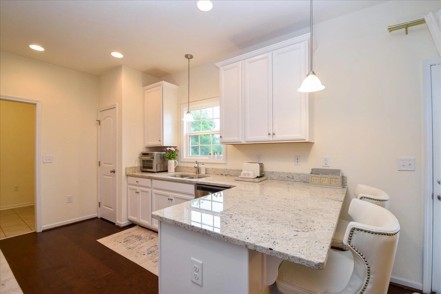 8322 Leighburn DR - Photo 9