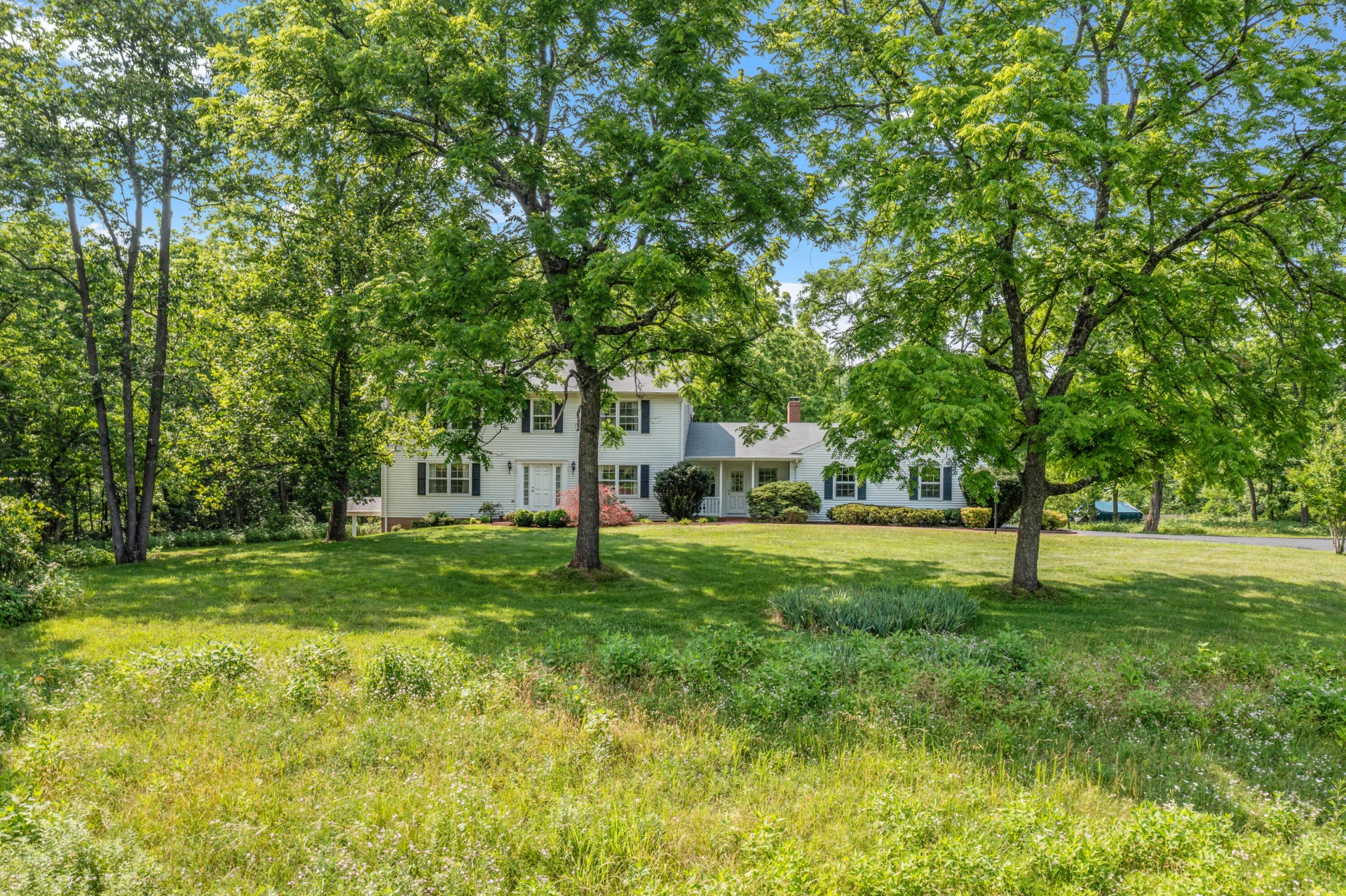 234 Deerfield RD - Photo 3