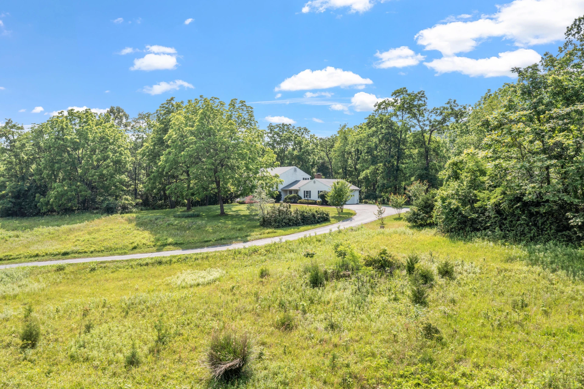 234 Deerfield RD - Photo 4