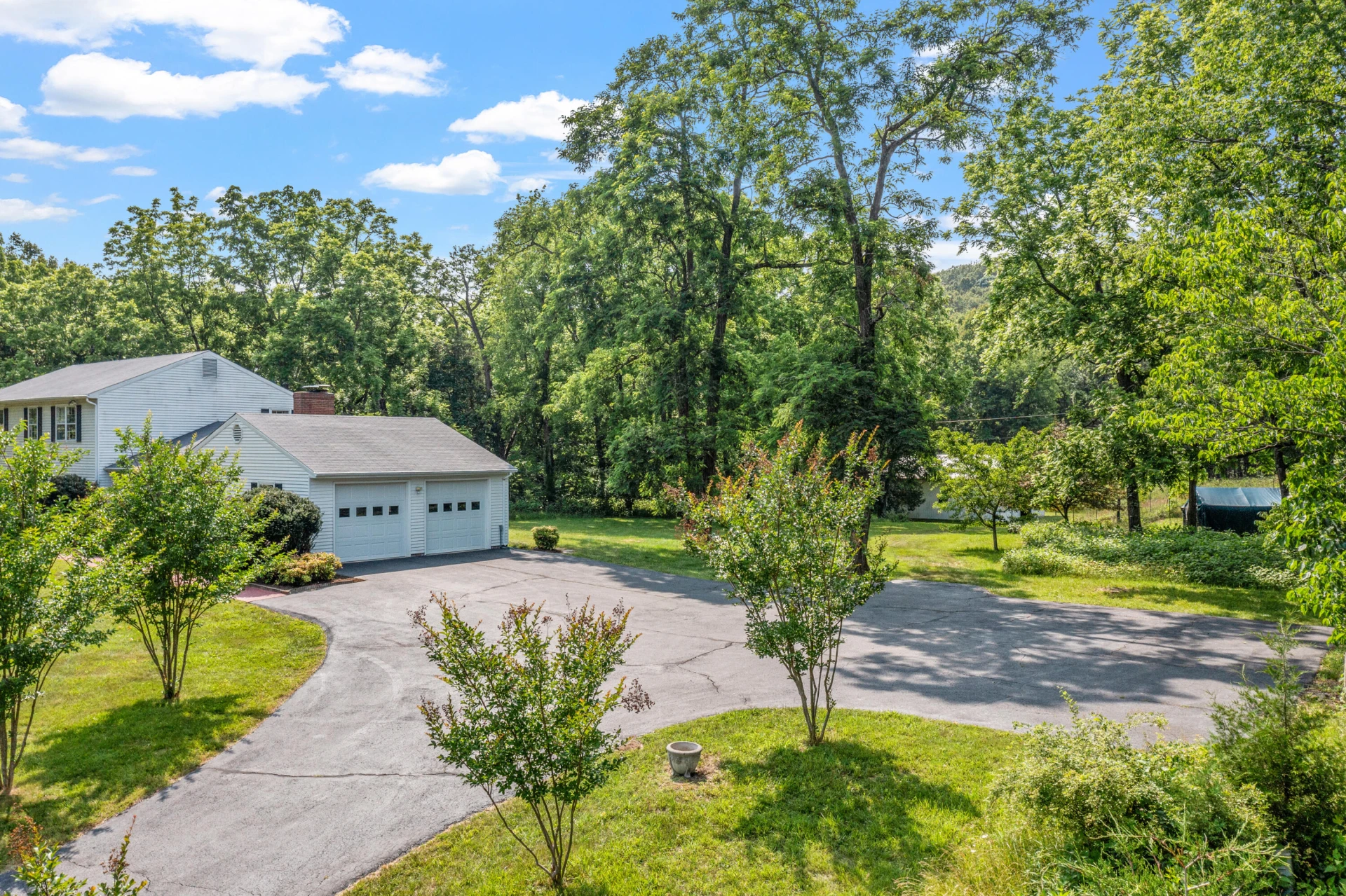234 Deerfield RD - Photo 5