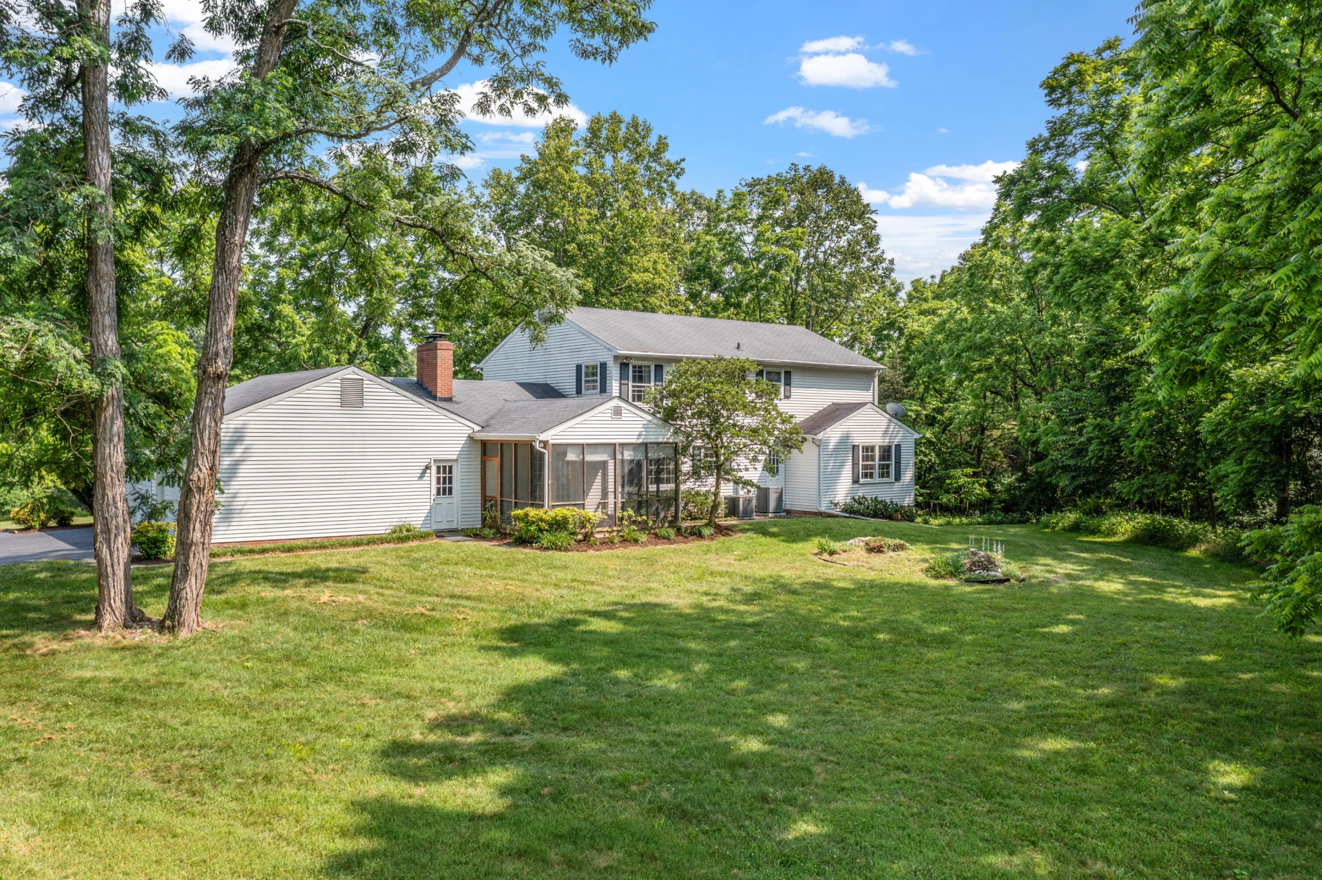 234 Deerfield RD - Photo 8
