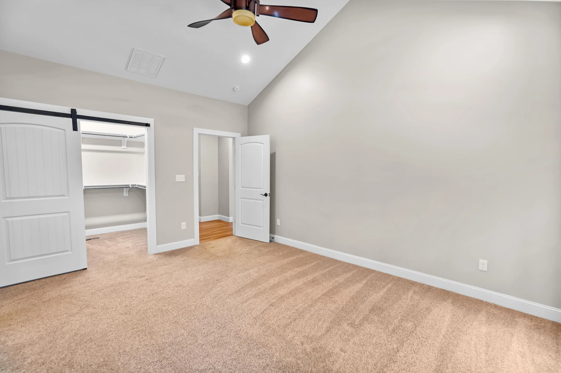 188 Grand Harbour CT - Photo 18