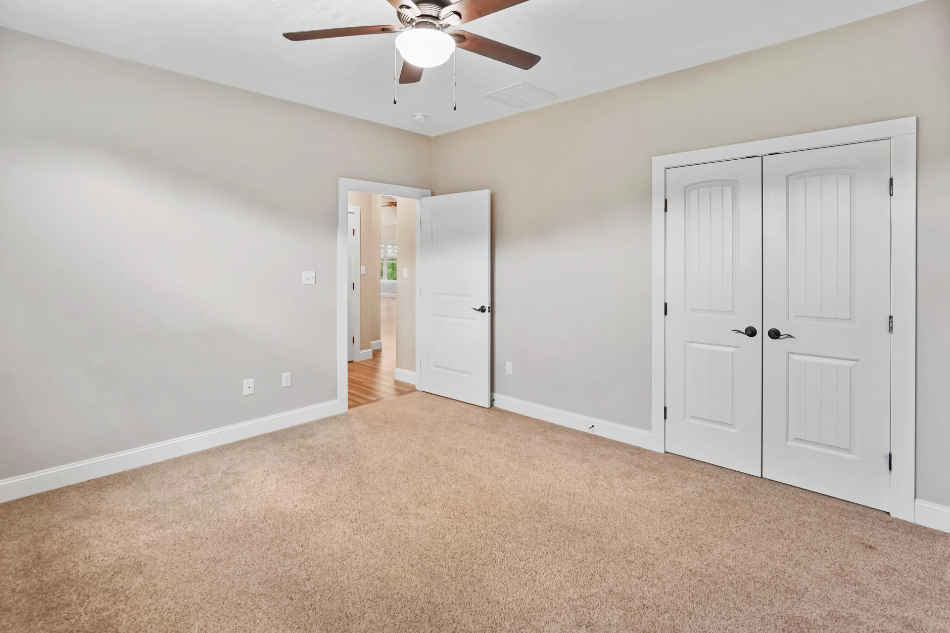 188 Grand Harbour CT - Photo 29