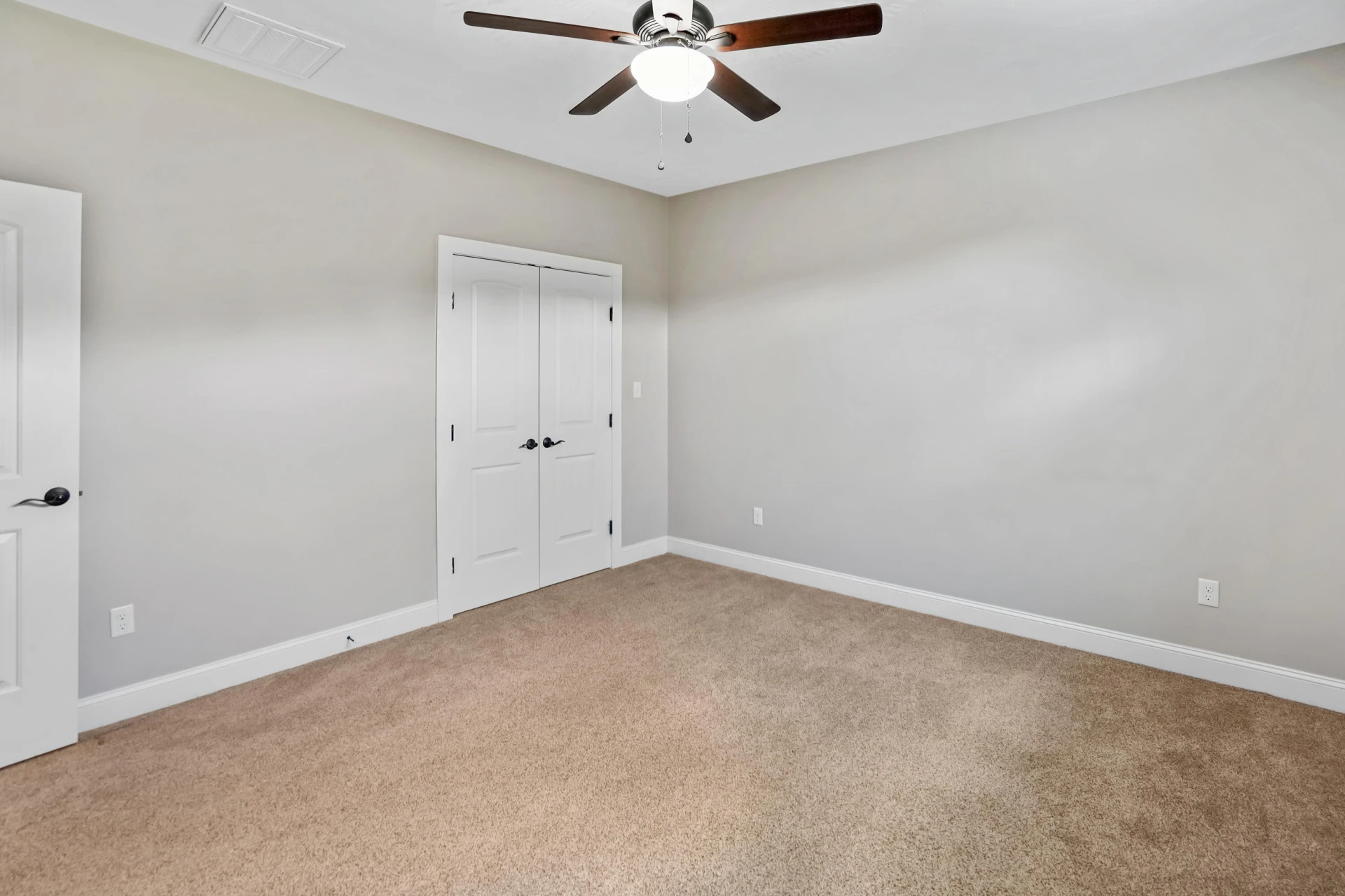 188 Grand Harbour CT - Photo 30