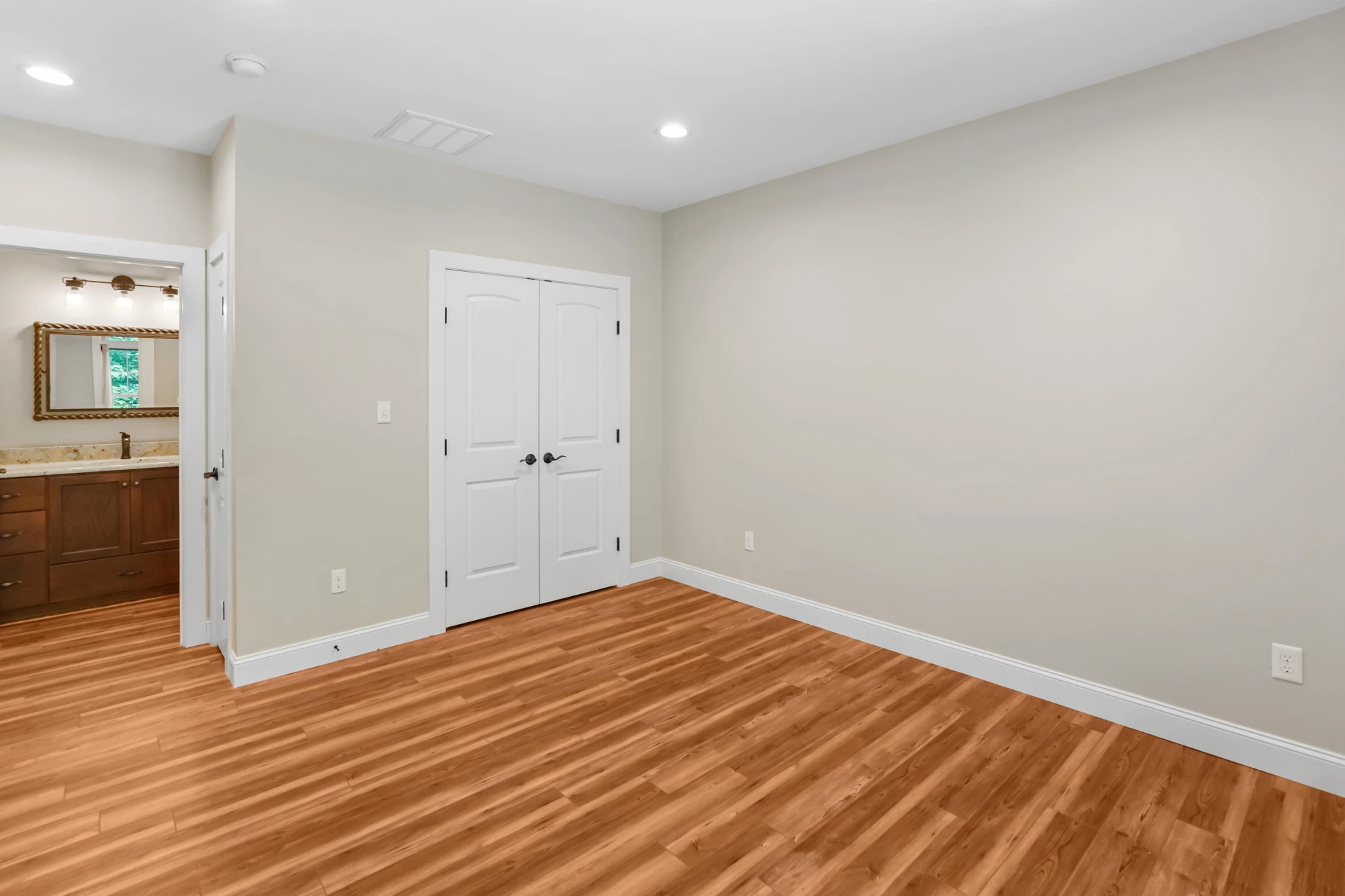 188 Grand Harbour CT - Photo 47