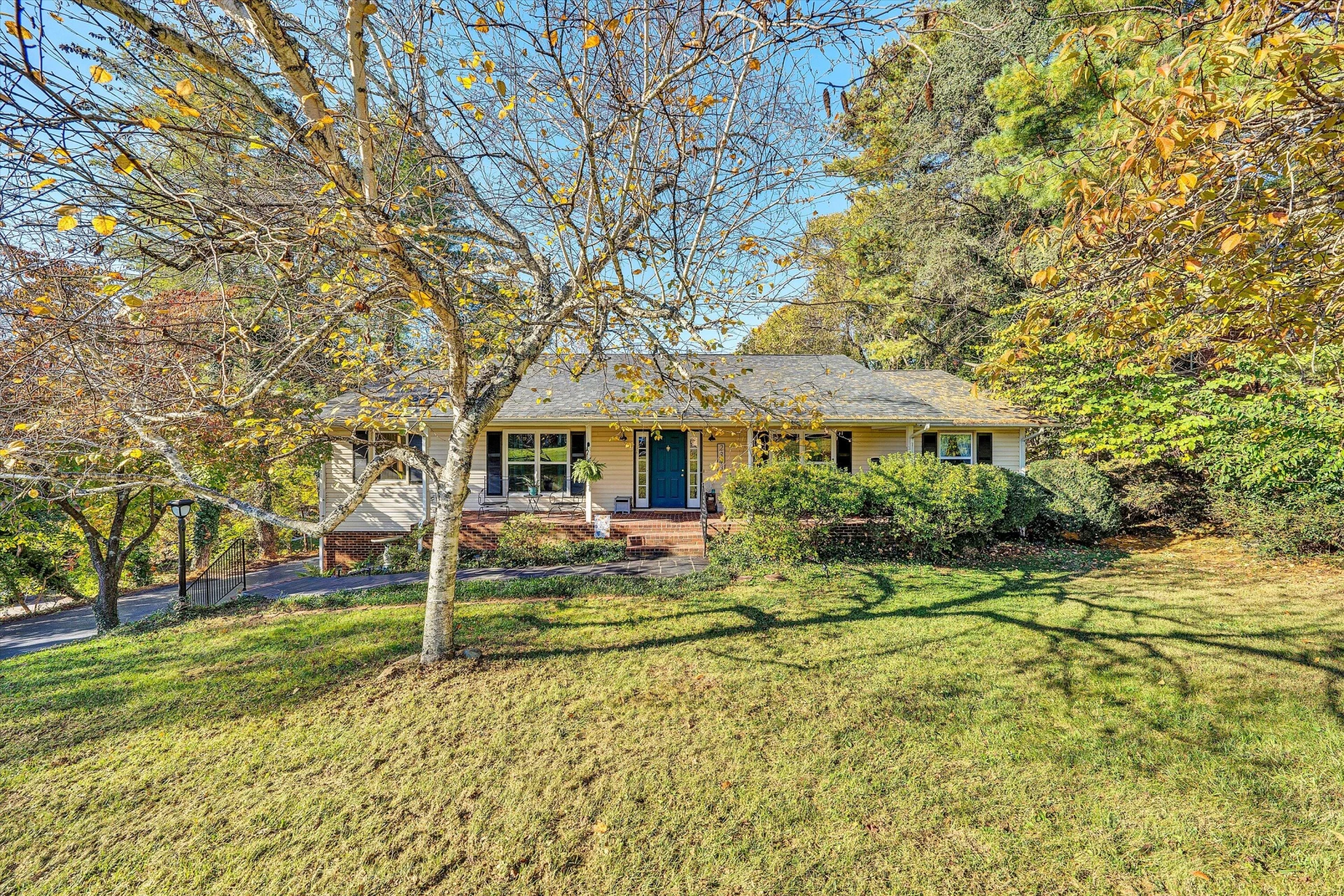 2343 Circle DR - Photo 2