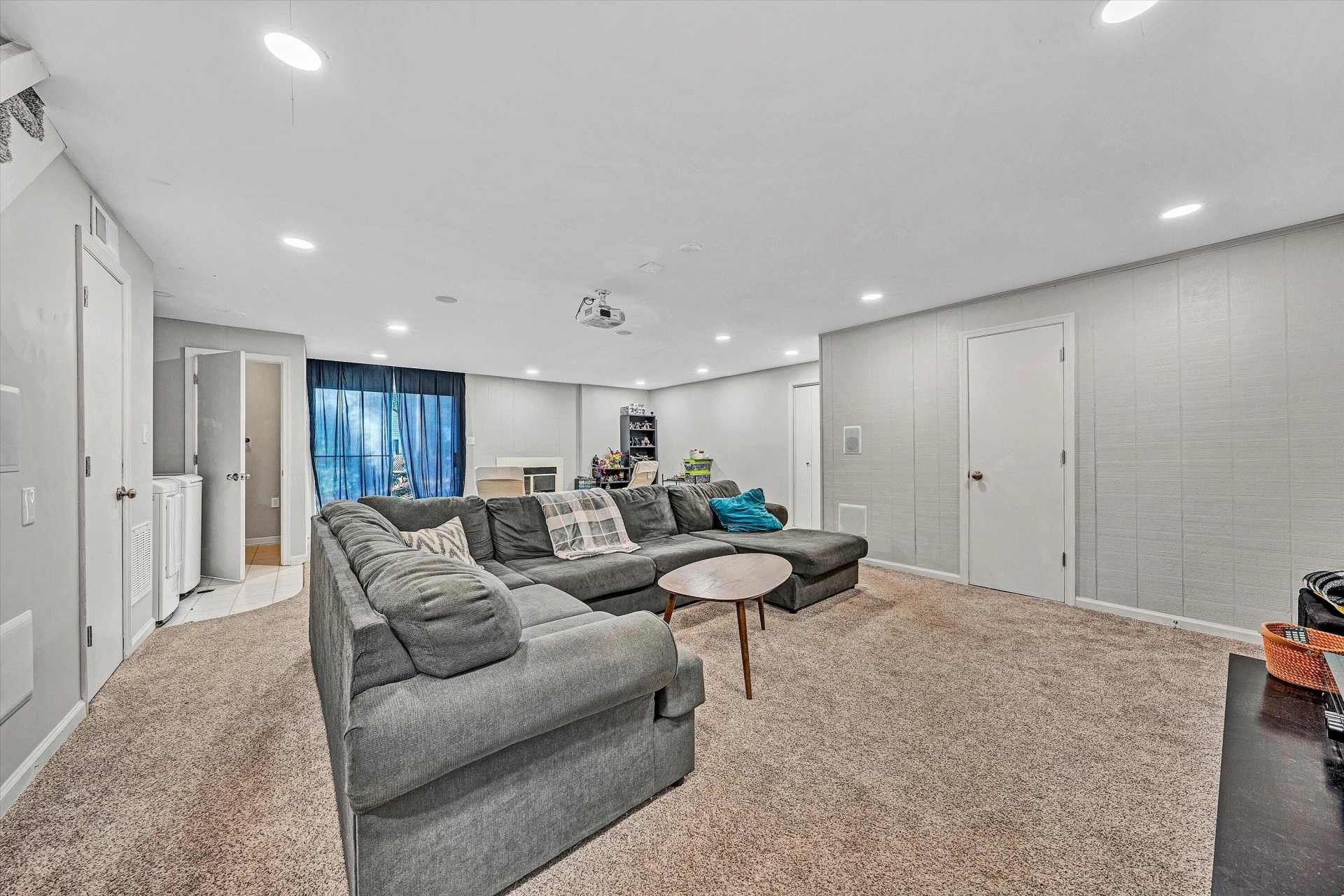 2343 Circle DR - Photo 32
