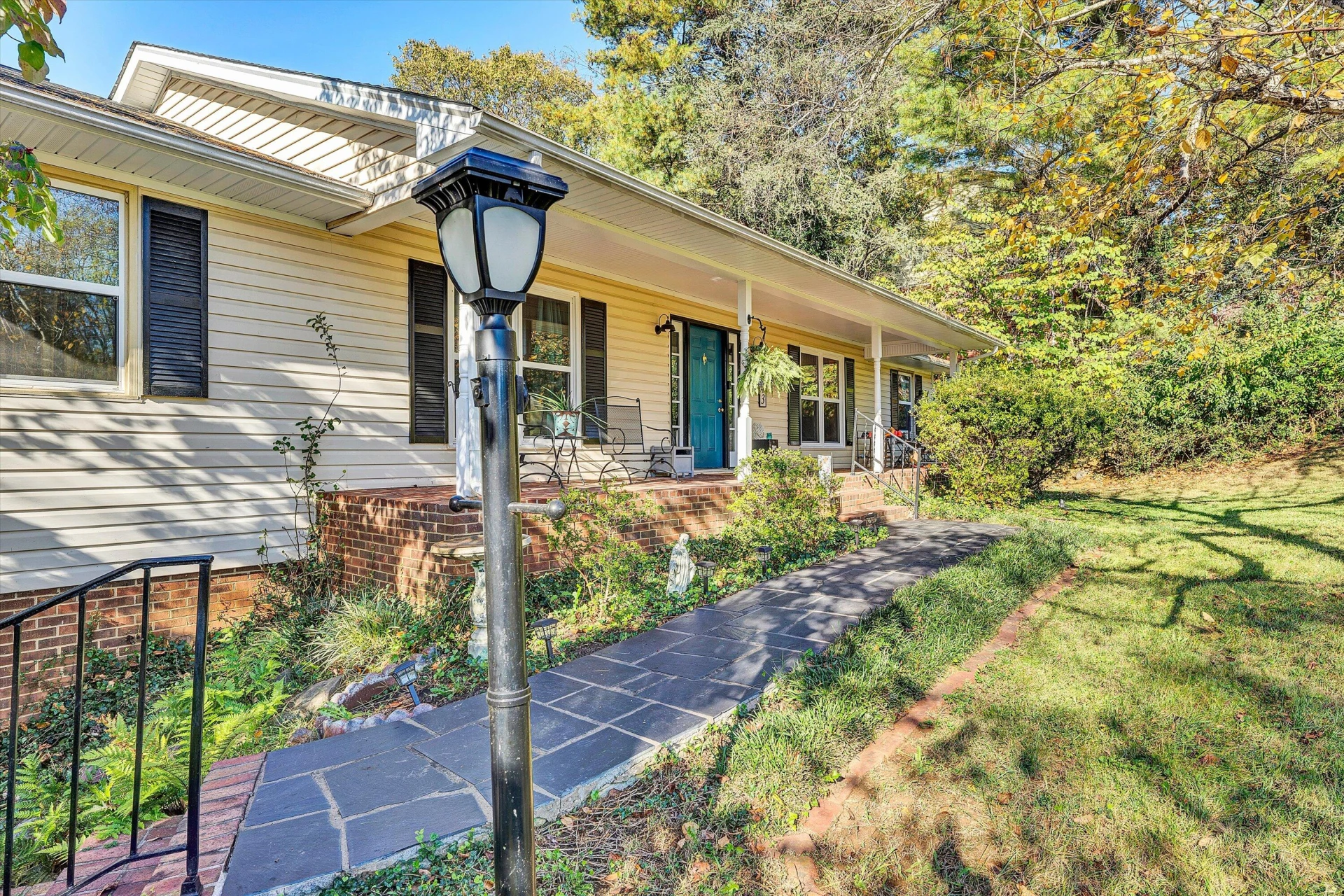 2343 Circle DR - Photo 5