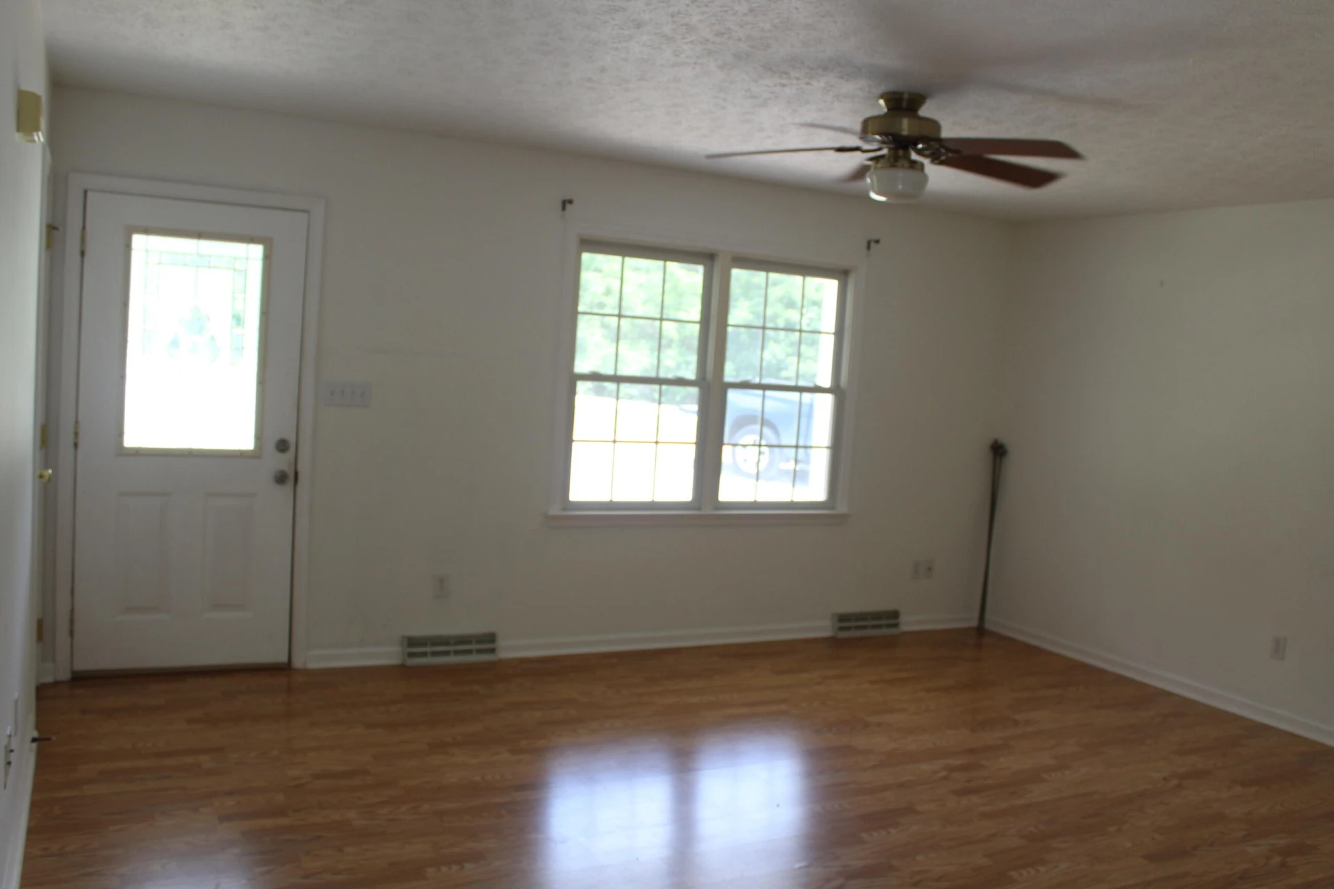 1138 Breezy Ridge RD - Photo 10