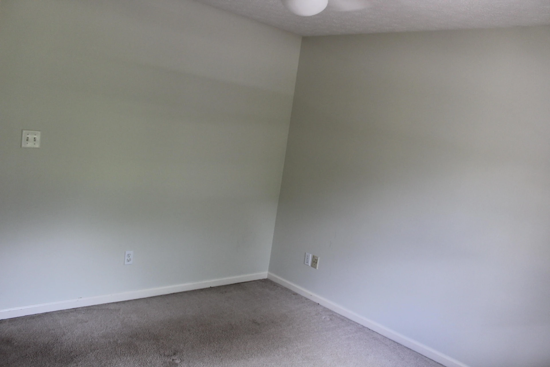 1138 Breezy Ridge RD - Photo 18