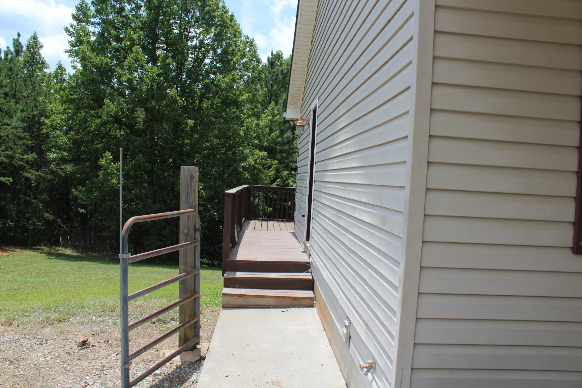 1138 Breezy Ridge RD - Photo 29